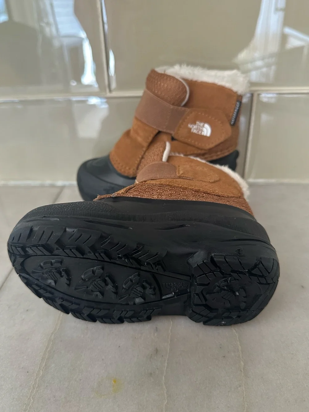 The North Face Toddler Alpenglow 11 Snow Boots Size 7